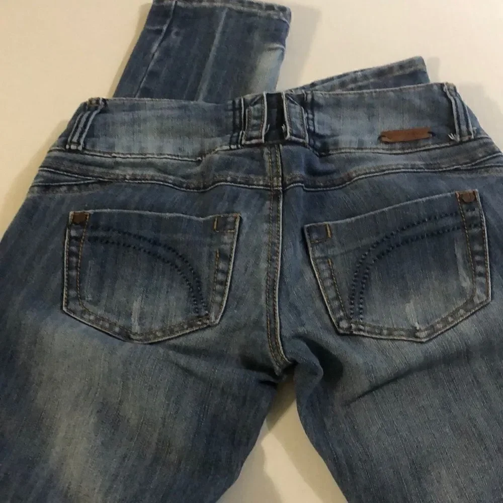 Younique Jeans